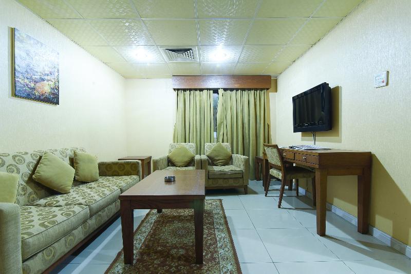Oyo 274 California Suites Φουτζάυρα Εξωτερικό φωτογραφία