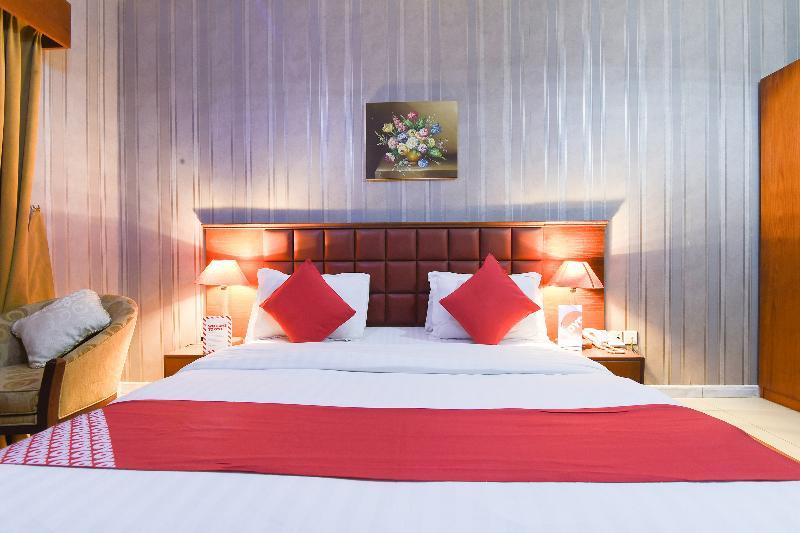 Oyo 274 California Suites Φουτζάυρα Εξωτερικό φωτογραφία