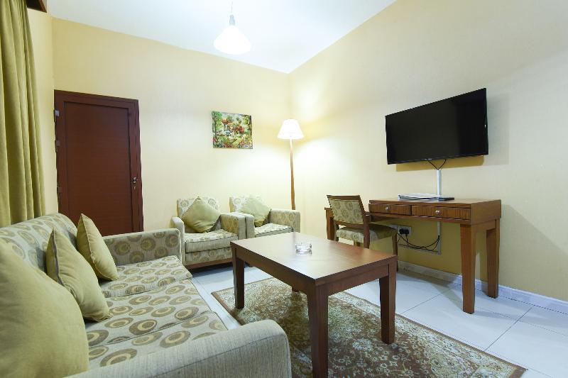 Oyo 274 California Suites Φουτζάυρα Εξωτερικό φωτογραφία