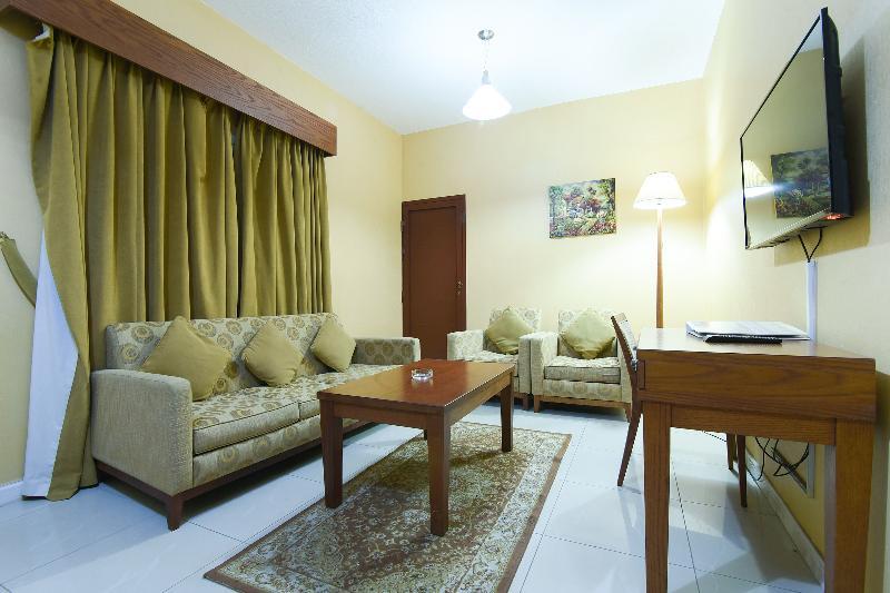 Oyo 274 California Suites Φουτζάυρα Εξωτερικό φωτογραφία